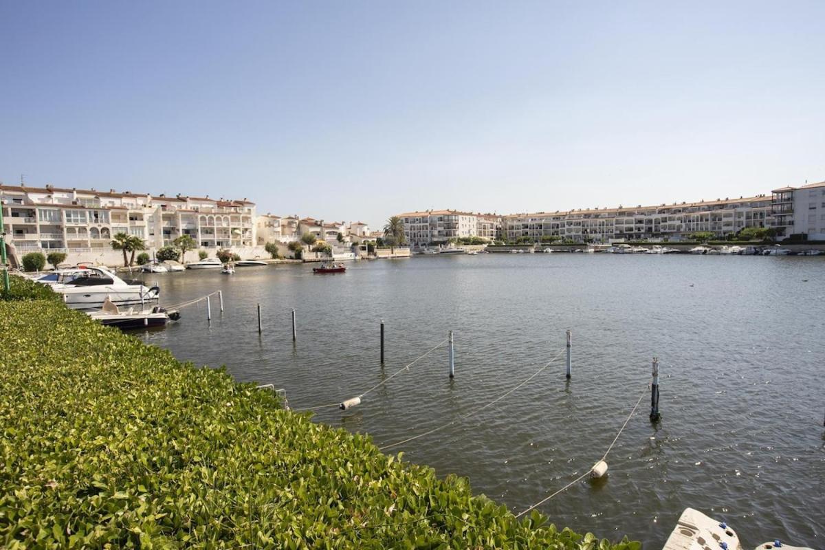 1005 Apartamento Con Vistas Al Lago San Maurici By Homeselectspain 엠푸리아브라바 외부 사진